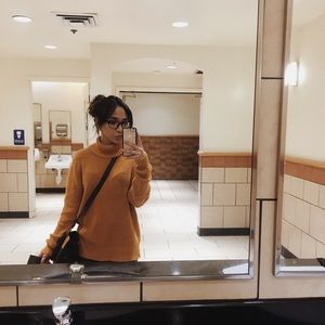 Meet your Posher, Serena